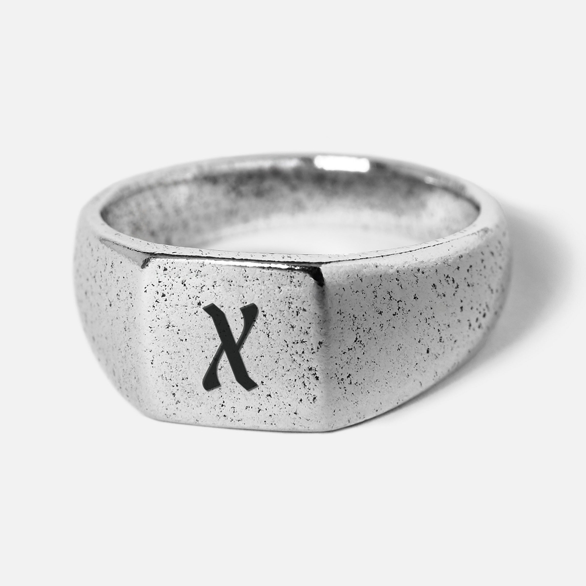 INITIAL MONUMENT RING