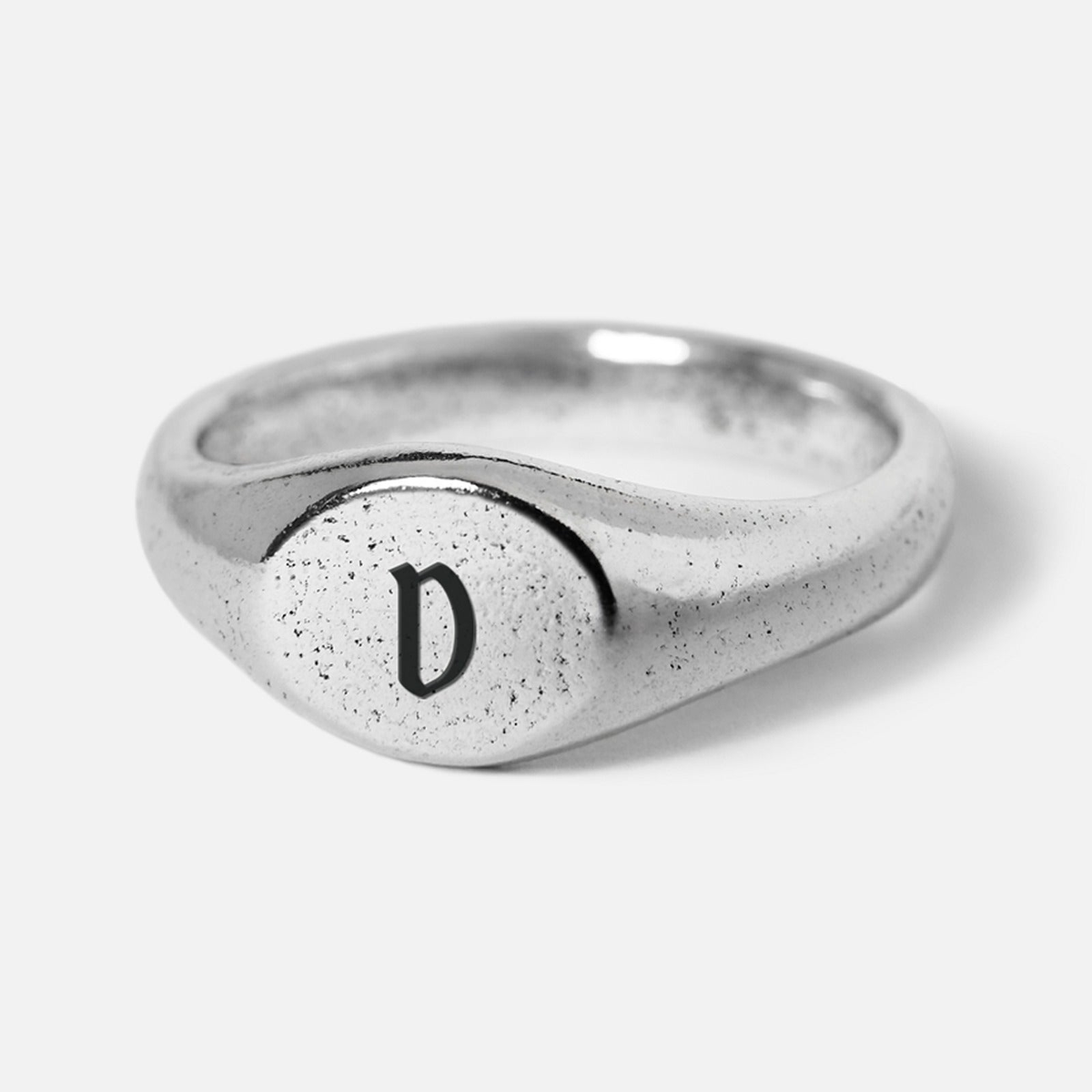 INITIAL DUSK RING