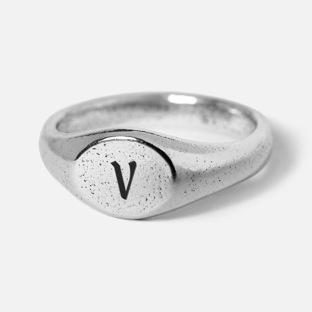 INITIAL DUSK RING