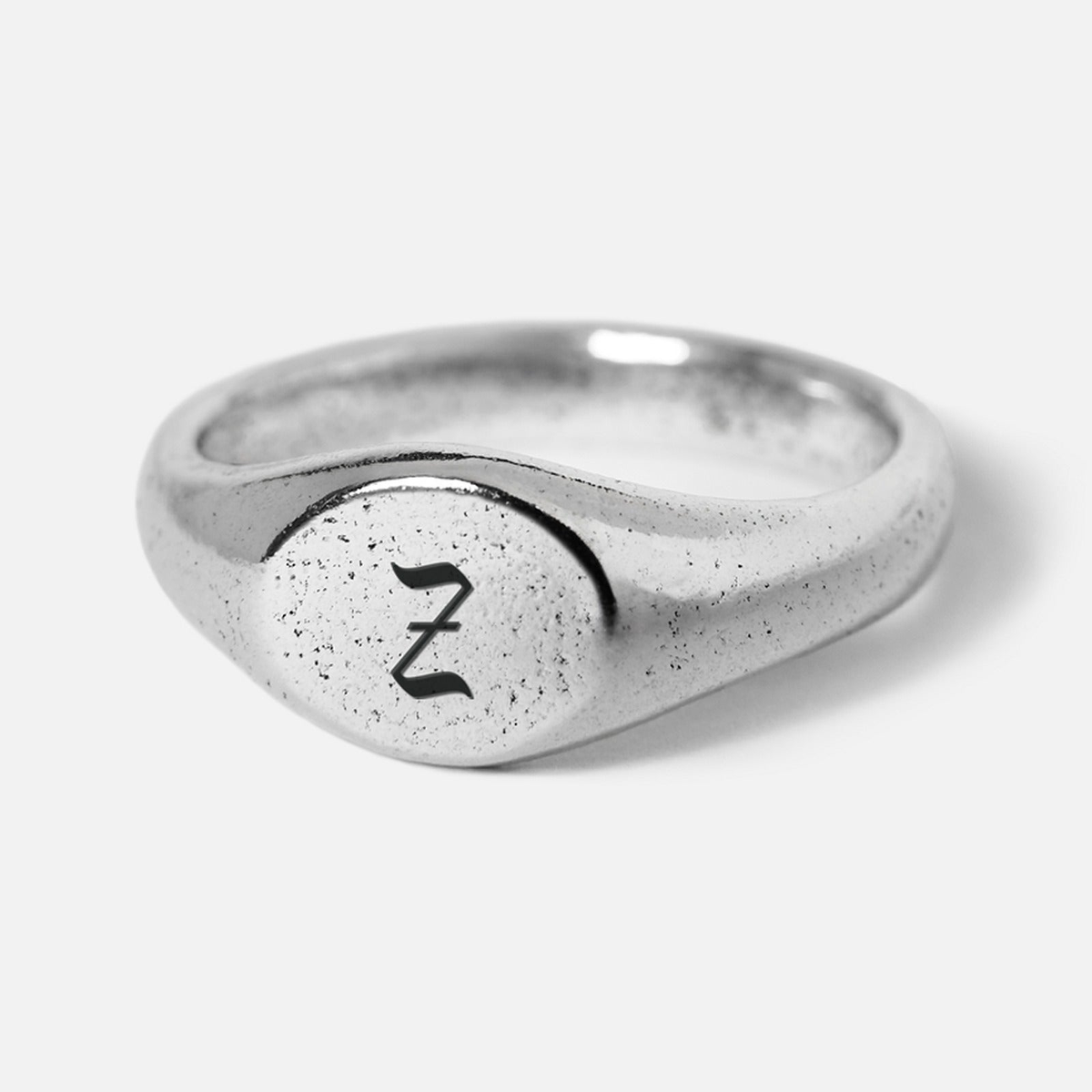 INITIAL DUSK RING