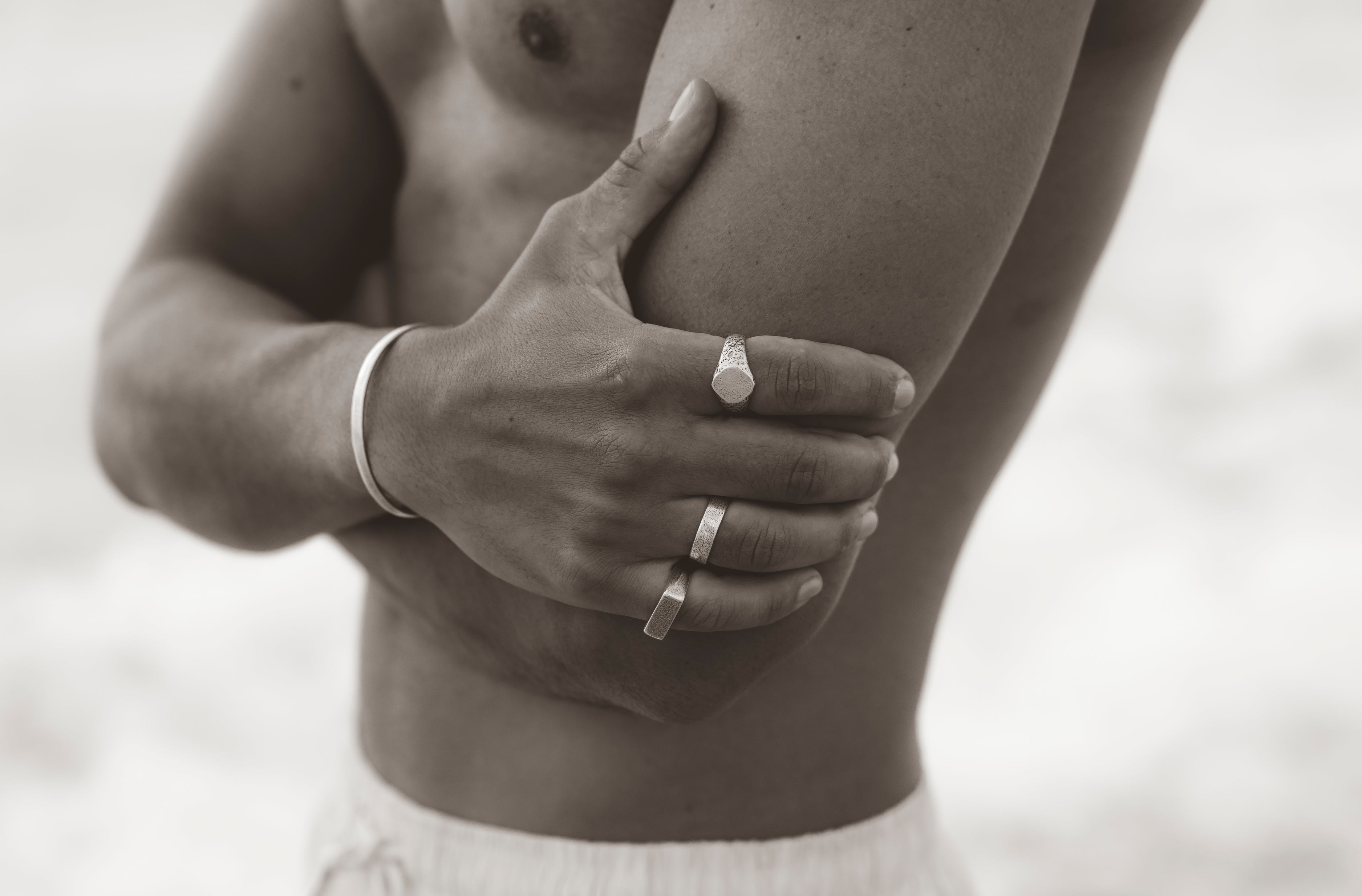 Gold vs. Silver Jewellery: What Your Choice Says About You