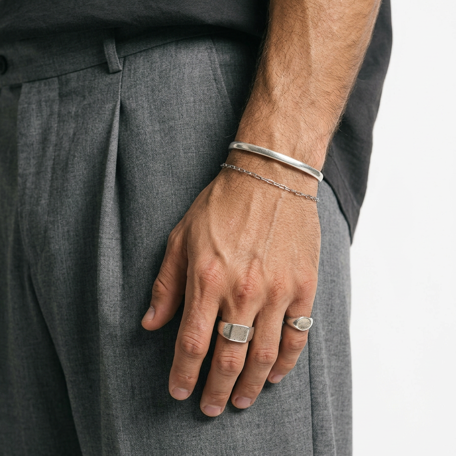 MONUMENT RING