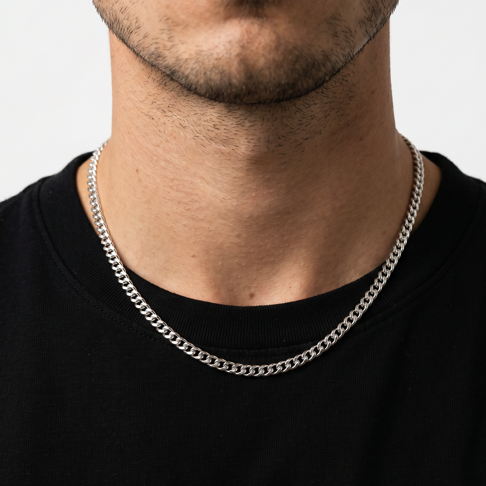 A stainless steel men's chain necklace from Australian jewellery brand Billie Jo, featuring a silver chain design